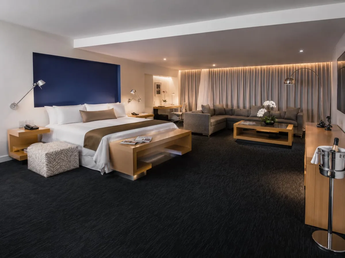 Suite Deluxe — CUARTA AVENIDA SUITES